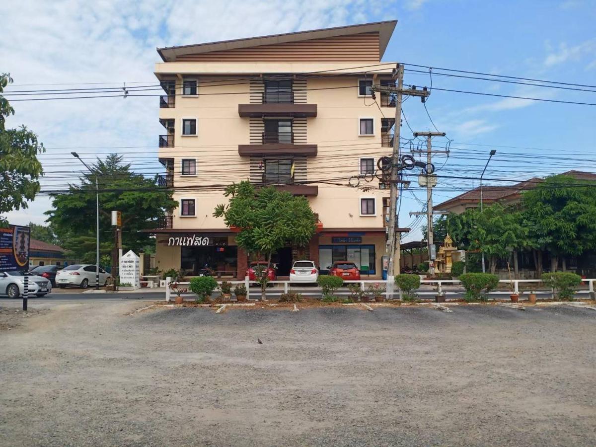 โสดาอพาร์ทเม้นท์​ Lägenhet Ban Lam Phak Kut Exteriör bild